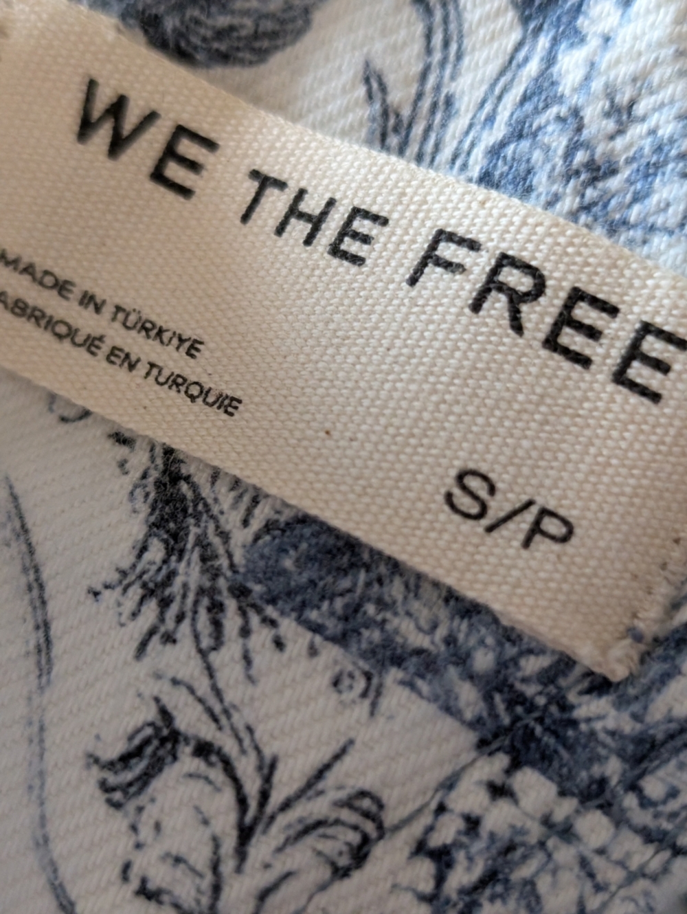 We The Free Good Luck Printed Barrel Overalls, Small , NWOT * Sold Out - Picture 4 of 6